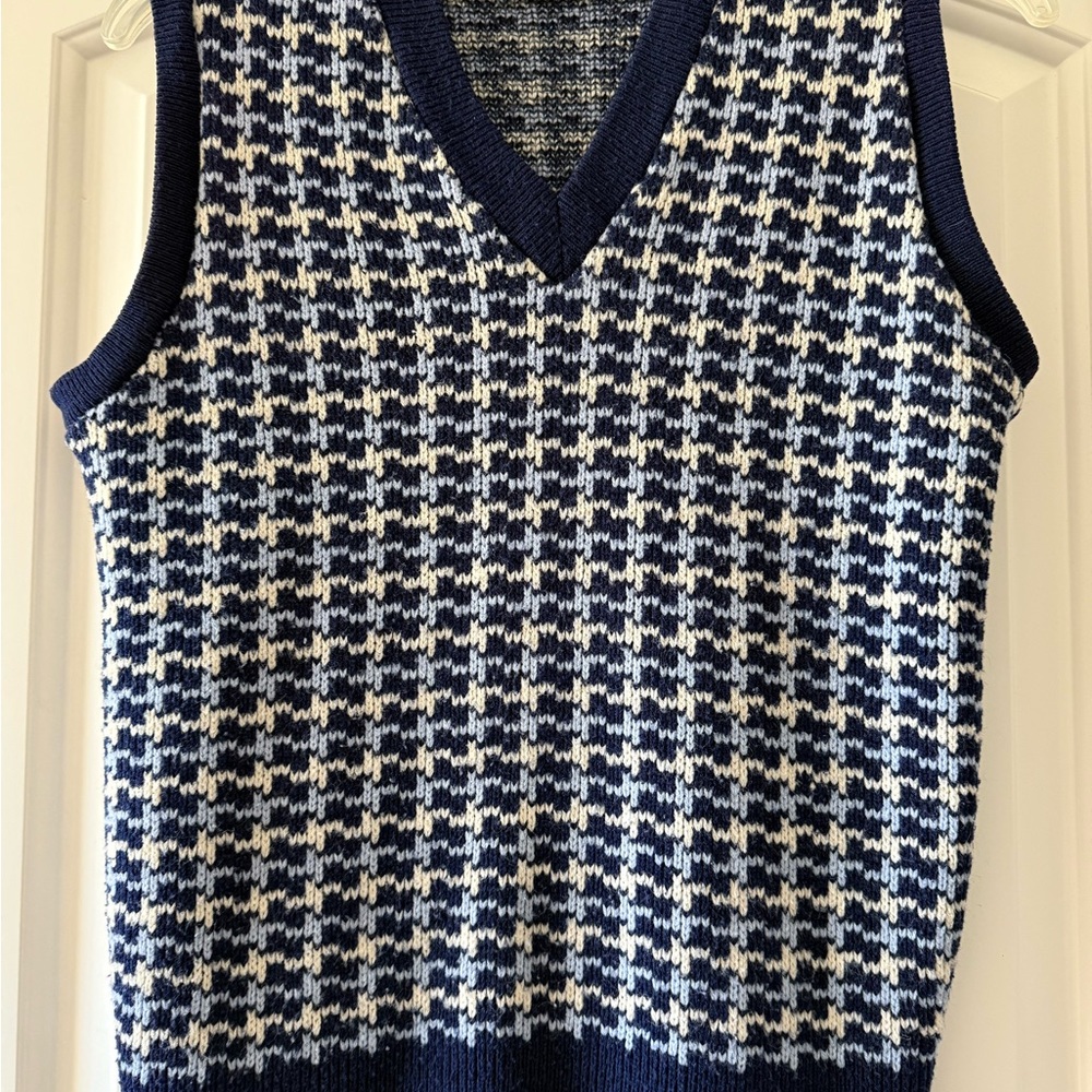 Vintage Navy and White Houndstooth V-Neck Sweater Vest